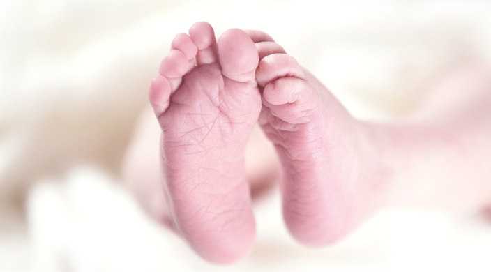 Image of the feet of a newborn baby