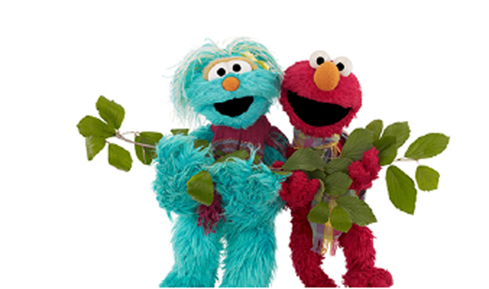 Learn about Sukkot with Shalom Sesame