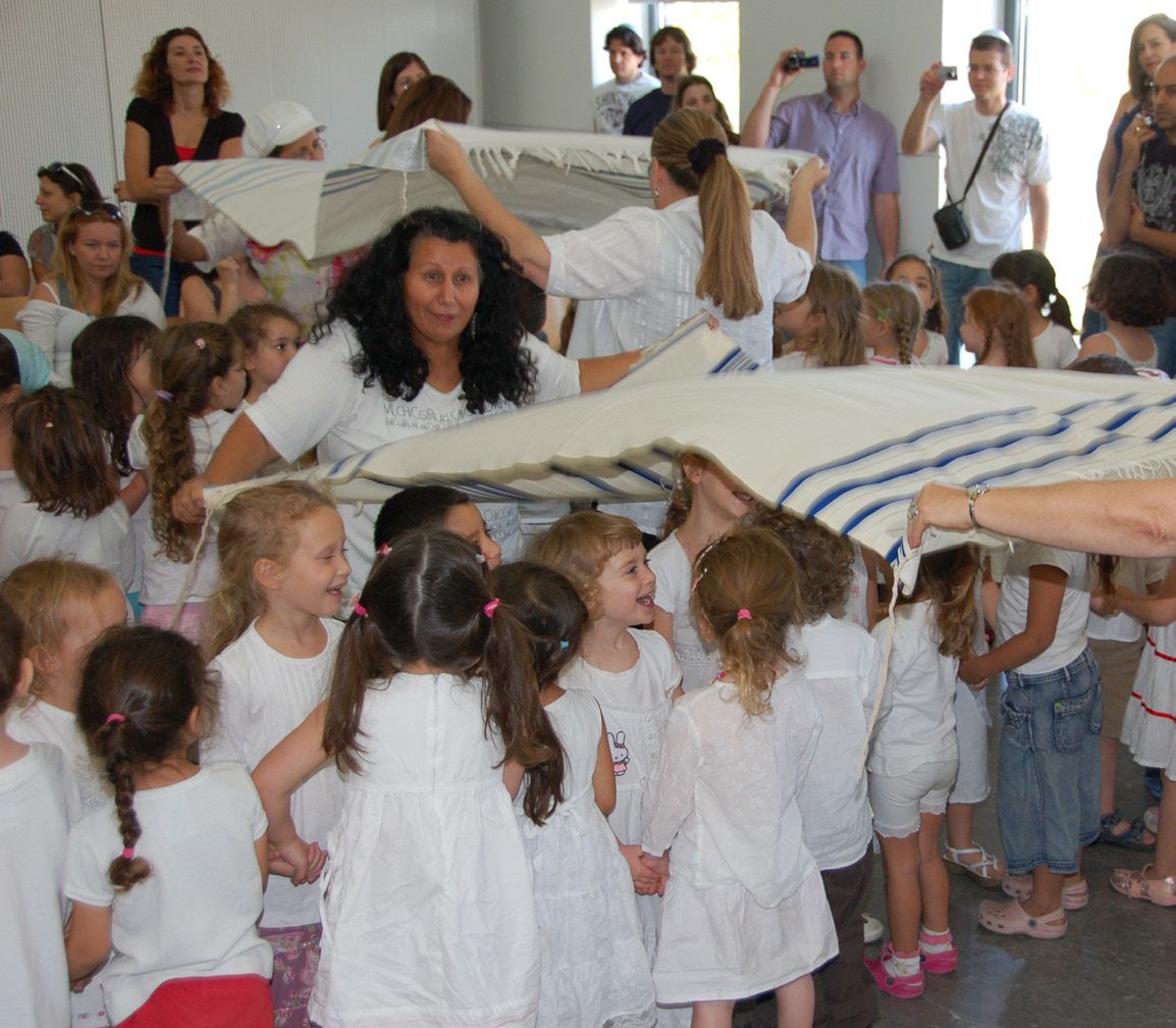 Children participate in an activity at a congregation practicing Reform Judaism in Israel