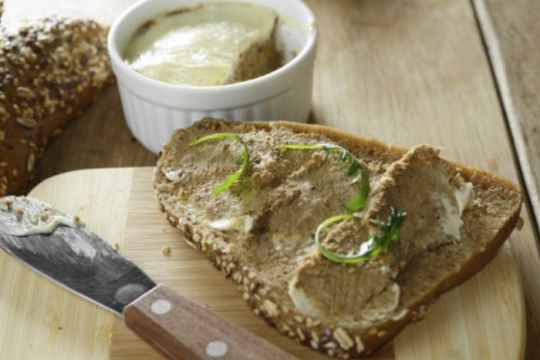 Chopped liver spread on bread